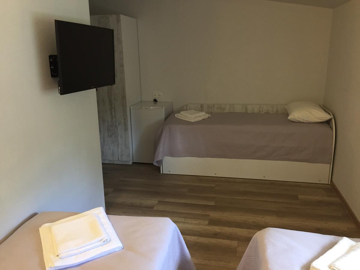 R And B Hotel Borjomi Ngoại thất bức ảnh