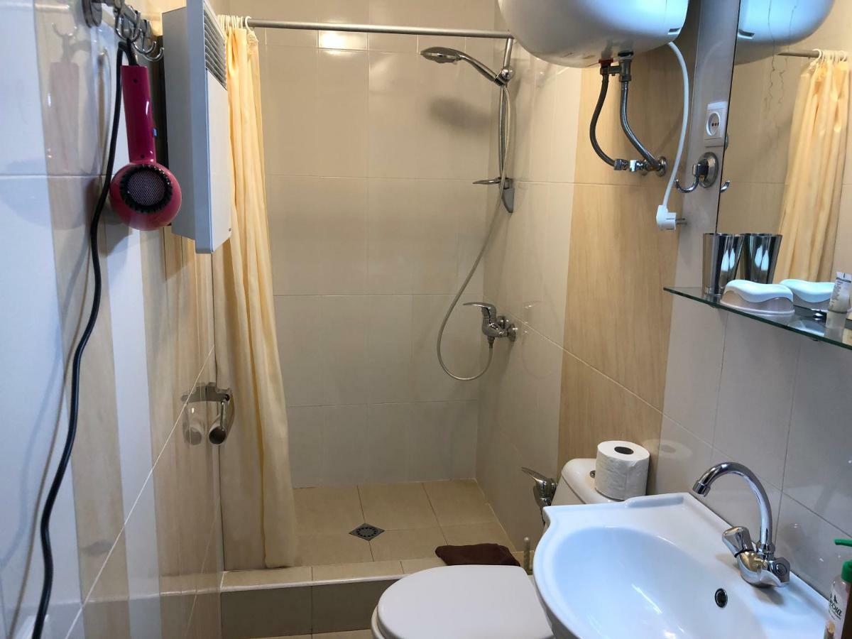 R And B Hotel Borjomi Ngoại thất bức ảnh